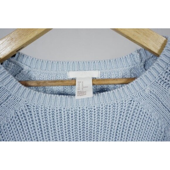 H&M Women's Sweater Light Blue Pullover Long Sleeve Chunky/Open Knit Size Medium - Picture 3 of 4
